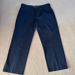 Men’s Haggar Clothing Navy Blue Classic Fit Premium No Iron Khaki Work Slacks